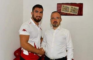 Sporda başarı tesadüf değildir