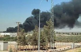 Suriye sınırındaki çadırkentte yangın