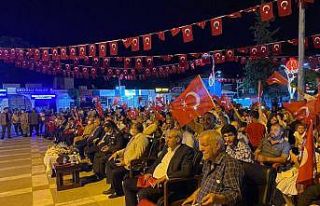 Suruç meydanı kırmızıya boyandı
