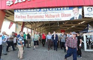 Tahmazoğlu, kurban kesim alanlarını ziyaret etti