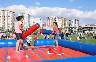 Talas’ta çocuklara muhteşem şenlik