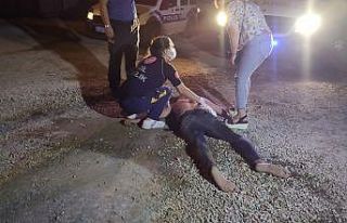 Tartıştığı adamın aracını duvara çarptı,...