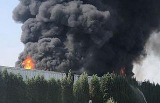 Tekirdağ’da geri dönüşüm fabrikasındaki yangın...