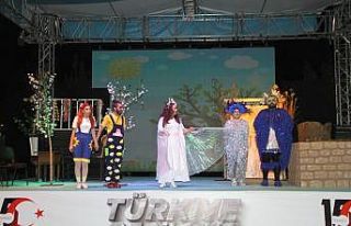 Temmuz’da “Köşe Bucak” sanata doydu