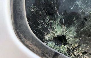 Teröristlerden ambulansa keskin nişancı saldırısı