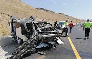 Ters dönen araçta 1 kişi yaralandı