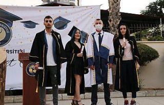 Toros Üniversitesinde mezuniyet heyecanı