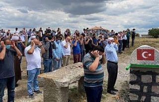 Tur teknesinin batmasıyla yaşamını yitiren çocuk...