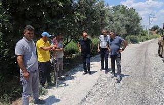 Turgutlu Belediyesi aşırı sıcaklara rağmen sahada...