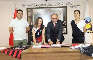 Turgutlu Belediyespor liberosunu buldu