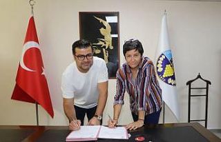 Turgutlu Belediyespor şampiyon hocaya emanet