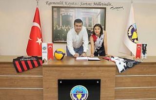 Turgutlu Belediyespor voleybolda altyapıdan bir imza...