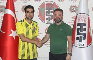 Turgutluspor Mustafa Emirhan Özyaşar ile 2 yıllık...