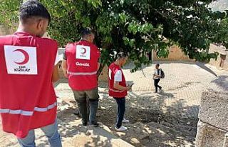 Türk Kızılay Derneği Hazro’da yoksul ailelere...