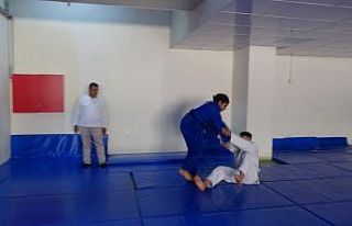 Türkiye seçmelerinde ikinci olup milli takıma girdi,...