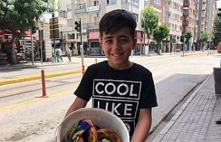 Türkmen Ahmet’in karne günü de devam eden hayat...