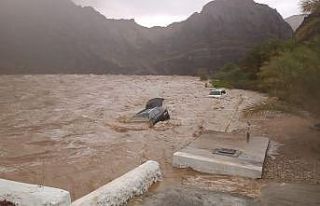 Umman’ı sel vurdu