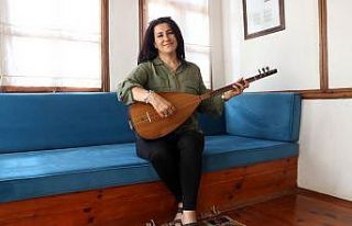 Ünlü halk müziği sanatçısı Pınar Dağdelen...