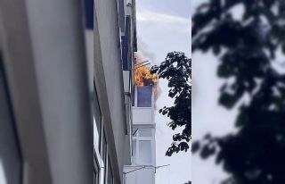 Üsküdar’da 3 katlı apartmandaki evin alev alev...