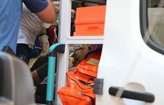 Üzerine tavan düşen işçi hayatını kaybetti