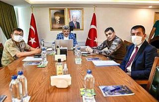 Vali Bilmez, 15 Temmuz şehitlerinin aileleriyle görüştü