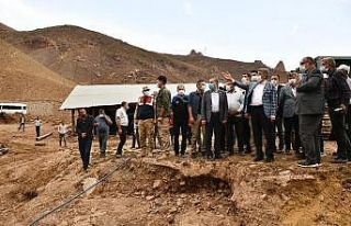 Vali Bilmez ve milletvekilleri sel bölgesinde