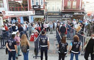 Vali Canalp: “Milletimiz tarih boyunca bedel ödeyerek...