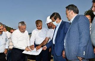 Vali Gürel ve milletvekilleri Yer Altı Baraj inşaatında...