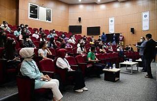 Van’dan gelen öğrenci kafilesi ETÜ’yü ziyaret...