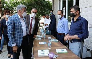 Vanlı yazarlar okuyucularıyla buluştu