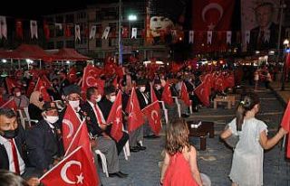 Vatan sevdalılarının “Türkiye geçilmez” coşkusu