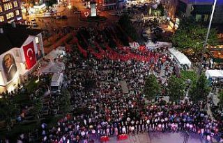 Yalovalılar 5 sene öncesi gibi sokaklara indi