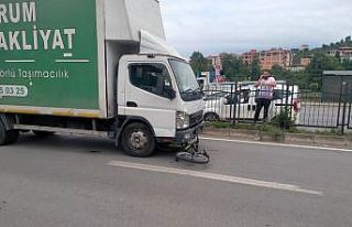 Yarışmadan kazandığı bisikletle kaza yaptı