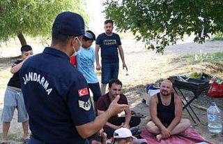 Yasağı dinlemeyip Savcılı Plajına akın ettiler