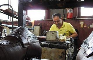 Yasakların kalkmasıyla ayakkabı sektörü hareketlendi