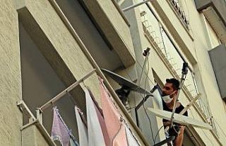 Yaşlı adamın ölümü, evine giren sinekler sayesinde...