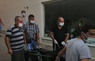 Yaşlı çift evlerinde ölü olarak bulundu