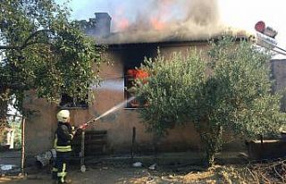 Yatağan’da korkutan ev yangını