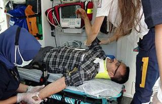 Yayaya çarpan sürücü kaçtı, yoldaki yaralıya...