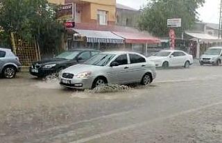 Yaylada  dolu ve sağanak etkili oldu