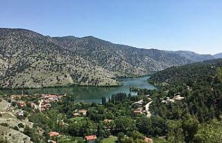 Yenice Baraj Gölü görenleri hayran bırakıyor