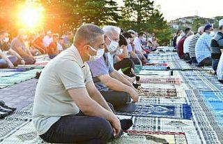 Yeşilyurt’ta da bayram namazı heyecanı yaşandı