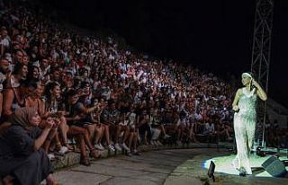 Yıldız Tilbe Bodrum’u salladı