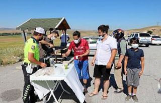 Yozgat’ta trafik ekiplerinden "Yorulunca Mola...