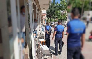 Zabıta ekipleri kaldırım ve yol işgali denetimi...