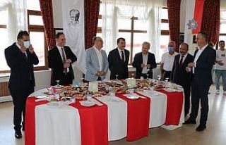 Zonguldak’ta protokol bayramlaştı