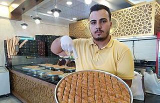 100 fidan bağışı yapana bir kilo baklava bedava