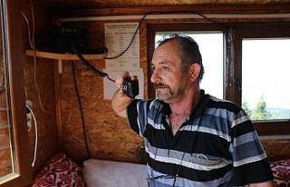 24 yıldır ormanları gözetliyor