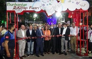 2. Burhaniye Kitap Fuarı açıldı