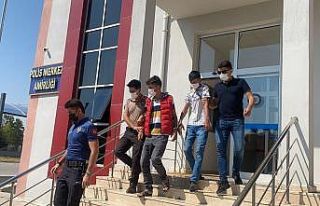 5 bin TL çaldıkları kokoreççiyi ikinci defa soymak...